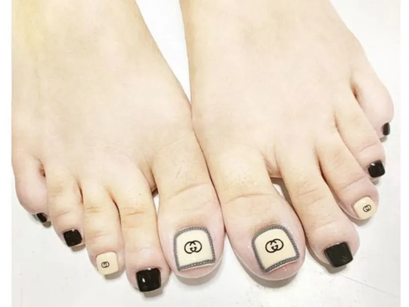 Gợi ý 40+ mẫu nail chân Tết 2024 cực xinh yêu cho các nàng