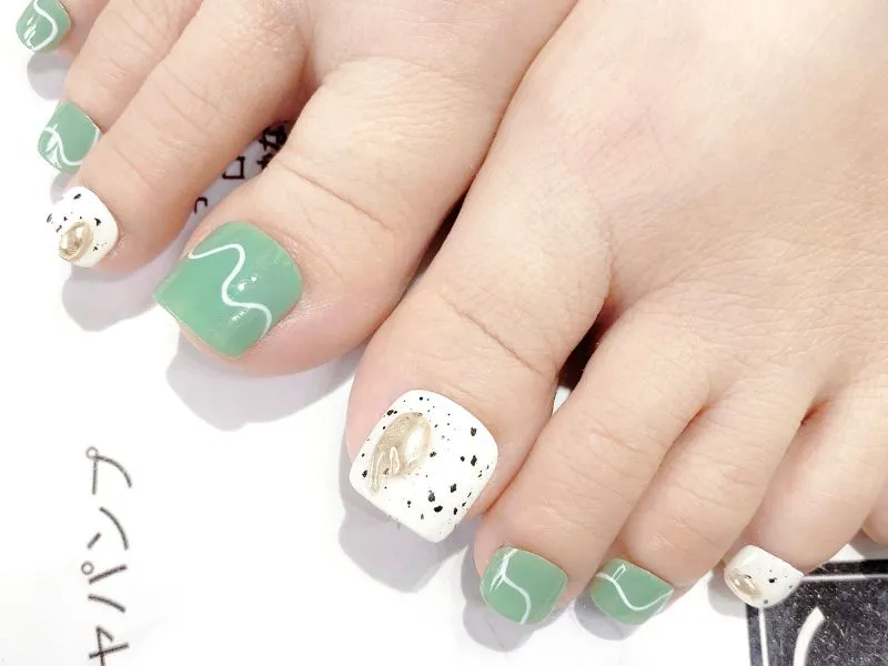 Gợi ý 40+ mẫu nail chân Tết 2024 cực xinh yêu cho các nàng