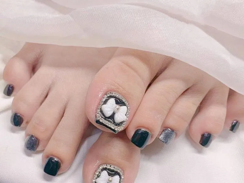 Gợi ý 40+ mẫu nail chân Tết 2024 cực xinh yêu cho các nàng