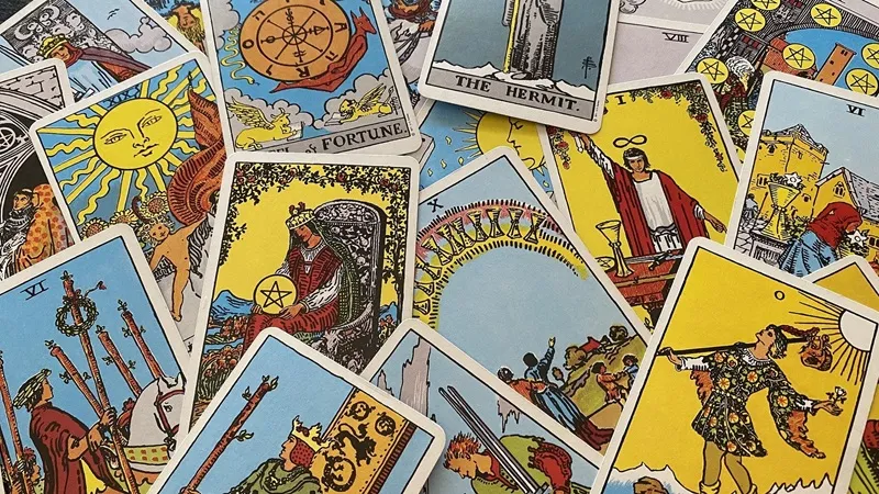 Kết quả Tarot có thay đổi được không? Hiểu bản thân để tránh cực đoan kéo dài