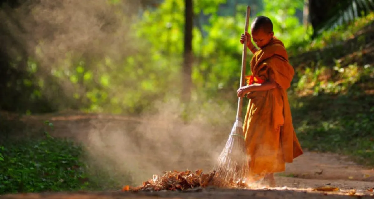 Nằm mơ thấy chú tiểu điềm gì? Bão tố thực tại và mong cầu tĩnh lặng của tâm hồn